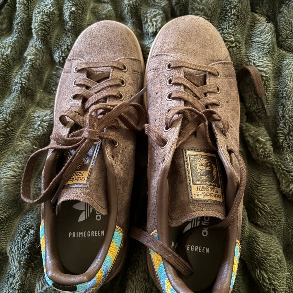 Adidas Brown Suede Stan Smith Disney Kah sneakers